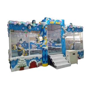 12 Riders Kids Amusement Ride Spray Ball Ride Load With Polar Bear Penguin