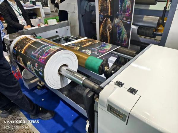 Sleeve Type Flexo Printing Machine with Servo Drive System for High Speed