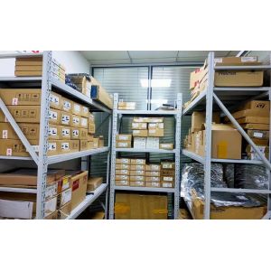 STMicroelectronics Electronic IC Chip BTA06-600C Sealed Packing