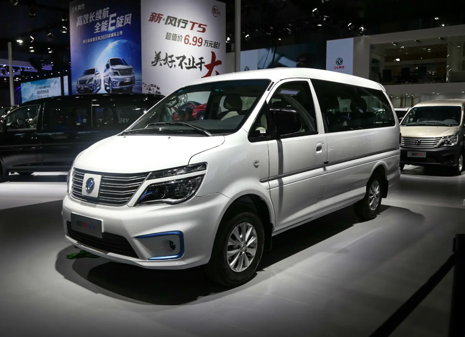 Dongfeng Pure Electric Cargo Van Car with Ternary Lithium Ion Battery Energy Vehicle