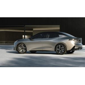 Today Newest Lanched LYNK& CO 07 EM-P 126km Long Range Pro PHEV 160 KW Electric