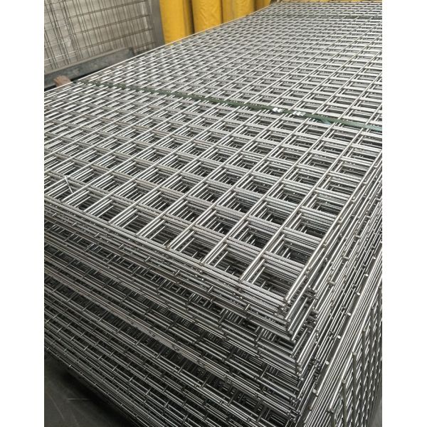 Galvanized Welded Wire Mesh Panels 2mm Wire 25x25mm Hole