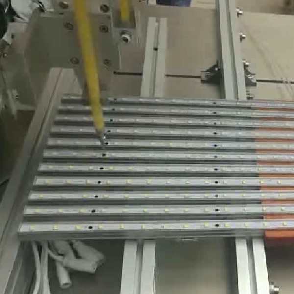 1:1 Automatic Glue Dispensers 2280*1380*1500mm Robotic Dispensing System