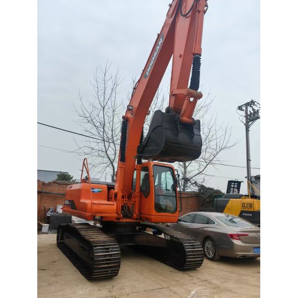 Medium size korea doosan used 22ton construction machinery doosan dh225LC-7 crawler excavator ,doosan dx300 dx225 used diggers