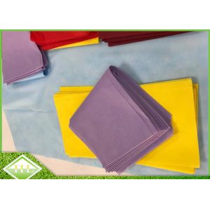 Custom PP Spunbond Perforated Non Woven Fabric Soft Feeling EN13795 SGS Report