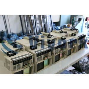 3 Phase SGDB 1AADGY68 900W Yaskawa Industrial Servo Drives 10 AMP