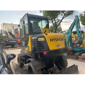 Used R60W-7 Mini Hyundai Wheeled Excavator Stable And High Efficiency