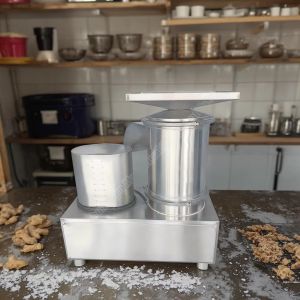 Centrifugal Egg Cracking Machine Egg Shell Breaker 15000-25000pcs/H