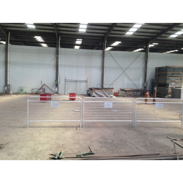 China Steel Crowd Control Barriers Manufacturers ,Customized Crowd Control