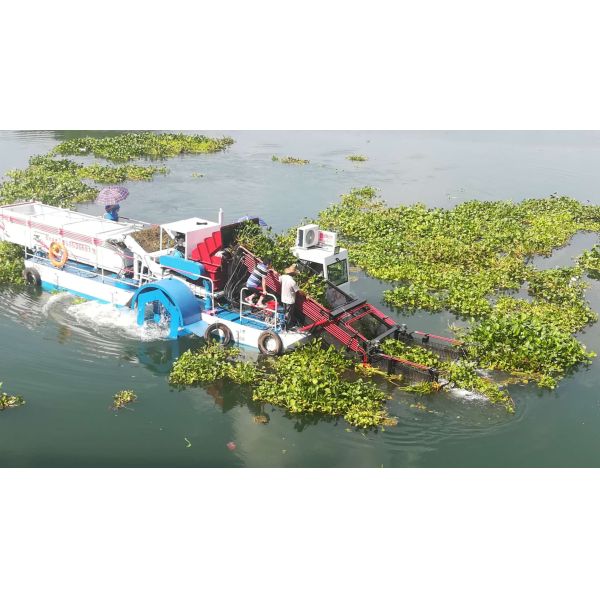 Compact Diesel Engine Mini Harvester for KEDA Automatic River Cleaning Water Weed Harvester Pond Weed Collector Robot Boat