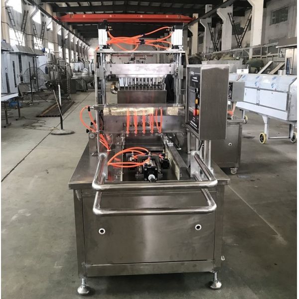 Soft Gummy Candy Depositing Machine Multifunctional and Compact Design 1900*900*1620mm