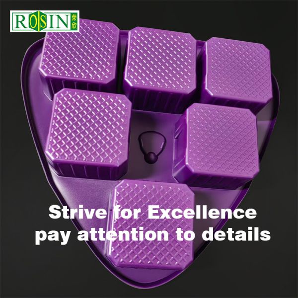 Customized triangular insert tray dedicated for dried fruit bottles square purple PP vacuum formed grid tray