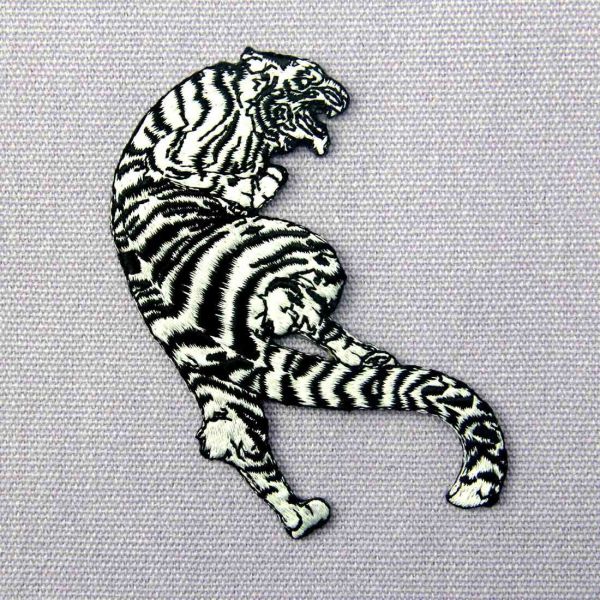 120D Laser Cut 100% Embroidered Tiger Iron On Patch
