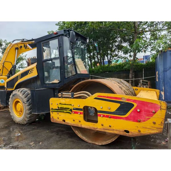 XCMG Single Drum Road Roller Earthwork Projects Gravity Vibration Function Large