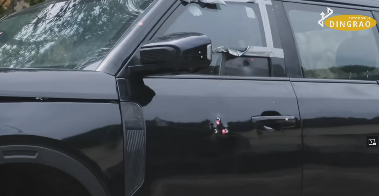 Customized Export Made In China Special Bulletproof 5 Side Army New 2.3T Pickup