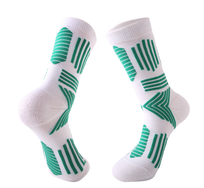 Exquisite Casual Comfortable Custom Sports Socks For Female And Male