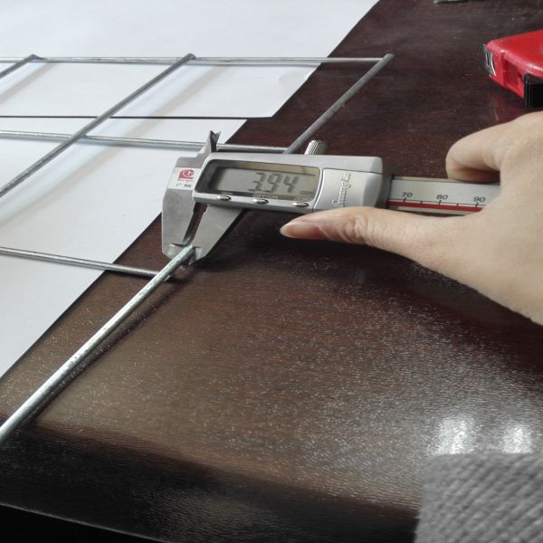 0 . 9m Galvanized Welded Wire Sheets , Rabbit Cage Square Welded Wire Fabric