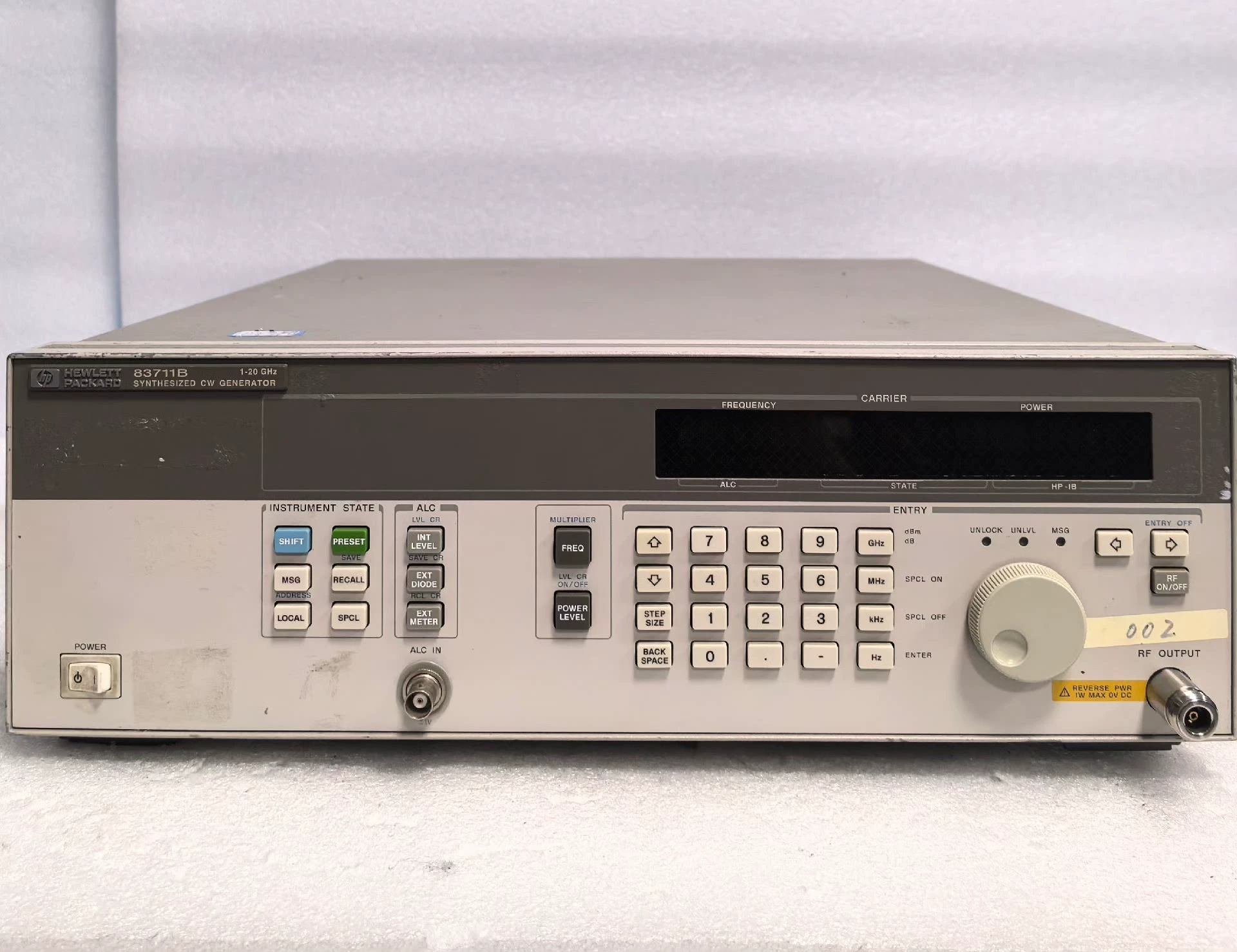 Synthesized Swept CW RF Signal Generator HP Agilent 83711B 2 GHz – 20 GHz