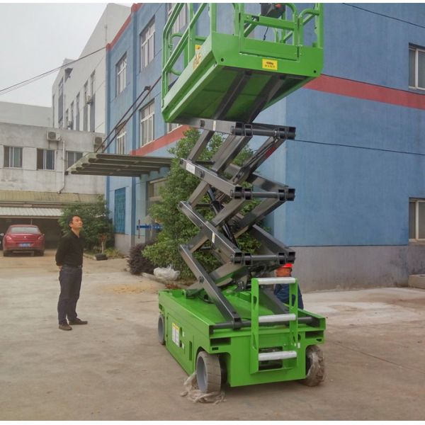 Outdoor Mobile Scissor Lift Self Propelled Elevating Work Platforms 3m-16m