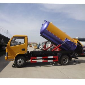 DFAC 4x2 4 Cubic Meter Sewage Sucking Truck 4 Cylinders Euro4 Emission Standard