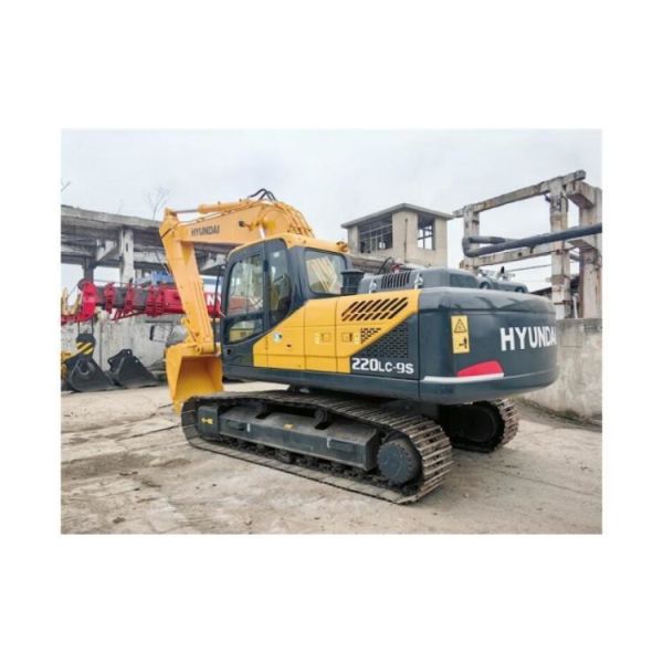 The ORIGINAL Used Hyundai Crawler Excavator R220 with 1.05m3 Bucket Capacity in