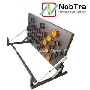 12 Or 24VDC Solar Or Battery Powered LED Arrow Boards with Wireless Remote