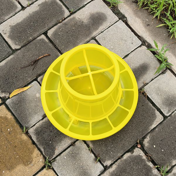 Constant Water Supply Poultry Drinker With Long Lasting Durability Cone Shape