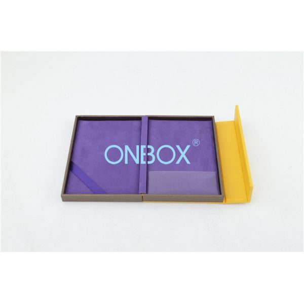 Personalised Packaging Boxes Magnetic Closure / Presentation Gift Boxes