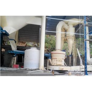 Fine Grinding Vertical Spiral Mill For Crushing Metal Non Metal Ores