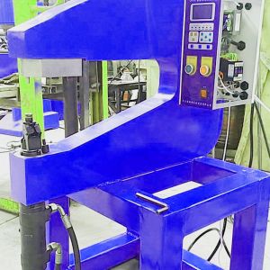Self piercing rivet Road sign making riveter machine