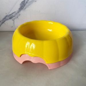 Durable Plastic Pet Bowls - Long-Lasting and Easy to Clean