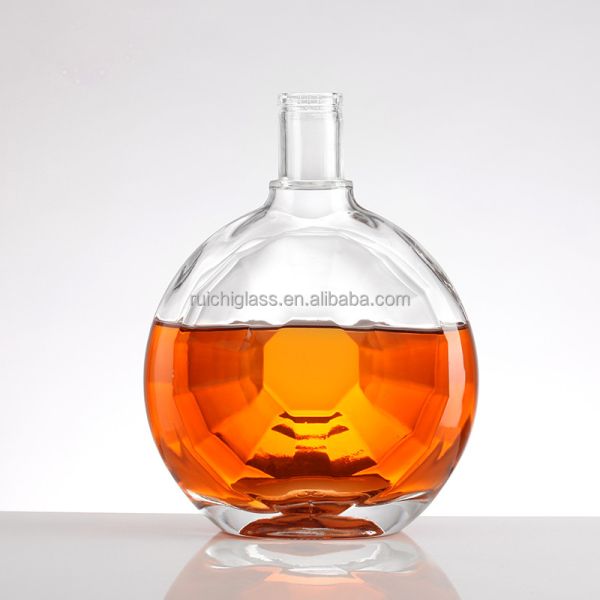 Customized Clear Glass Bottle for XO Brandy Gin Vodka Rum 500ml Screw Cap Cork