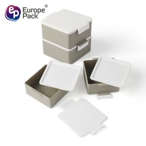 Portable and stackable plastic food containers