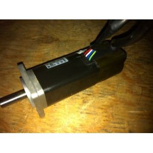 Yaskawa SGML-01AF12 AC SERVO MOTOR 0.87A 100W 3000RPM 200V NEW