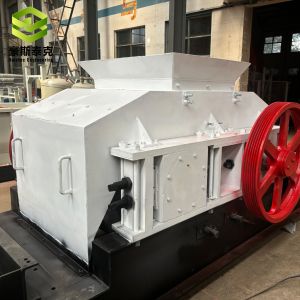 CE/ISO Approved Automatic Fine Roller Crusher Machine for Brick Making Raw