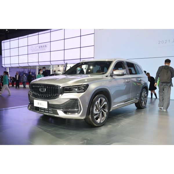 s 2022 Geely Xingyue L Oil-electric Hybrid Large Luxury Off-road Vehicle Seating for 5 and 4770x1895x1689 Dimensions