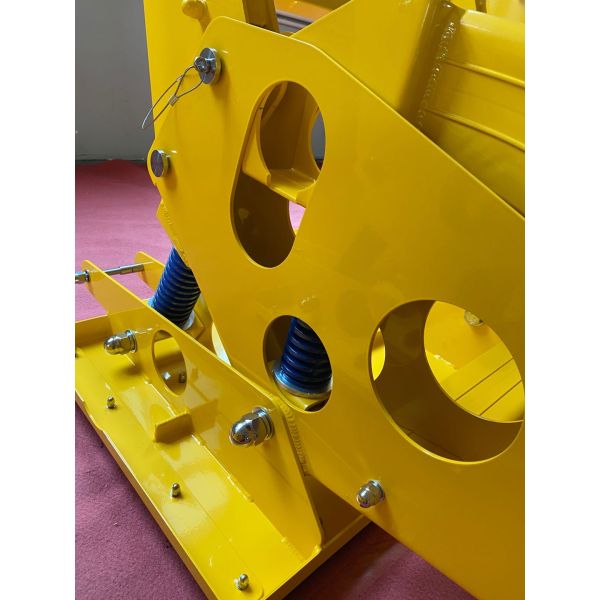 Yellow LED Arrow Bottom Rubber Anti Ram Barrier Removable