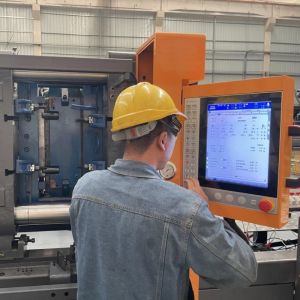 800t Servo Motor Injection Molding Machine Center Clamping Structure