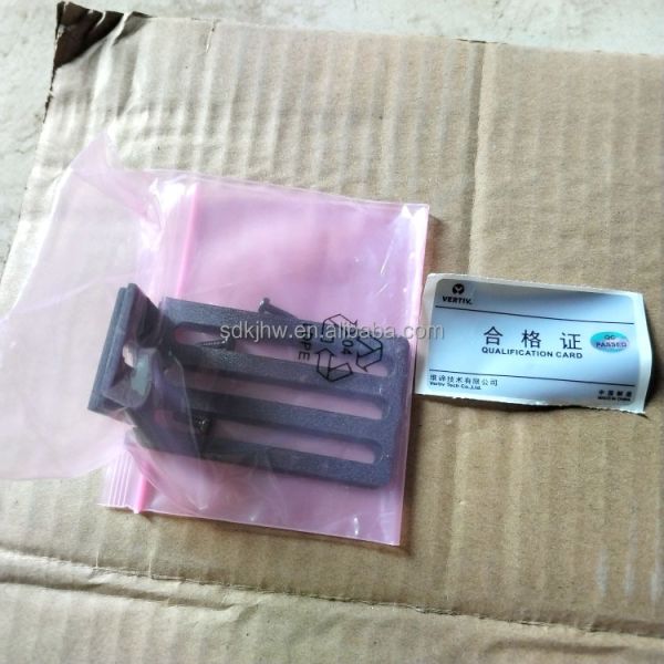 1U Geist C1650L F0132152 Basic Rack PDU 220V 32A 16A Input Switch Universal Type