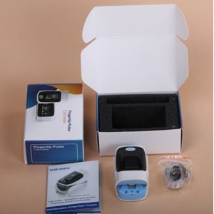 Digital color display finger pulse oximeter YK - 80 for SPO2 and pulse check