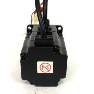 Yaskawa SGMPH-01A1A-YR21 AC SERVO MOTOR 100W 3000RPM 200V NEW