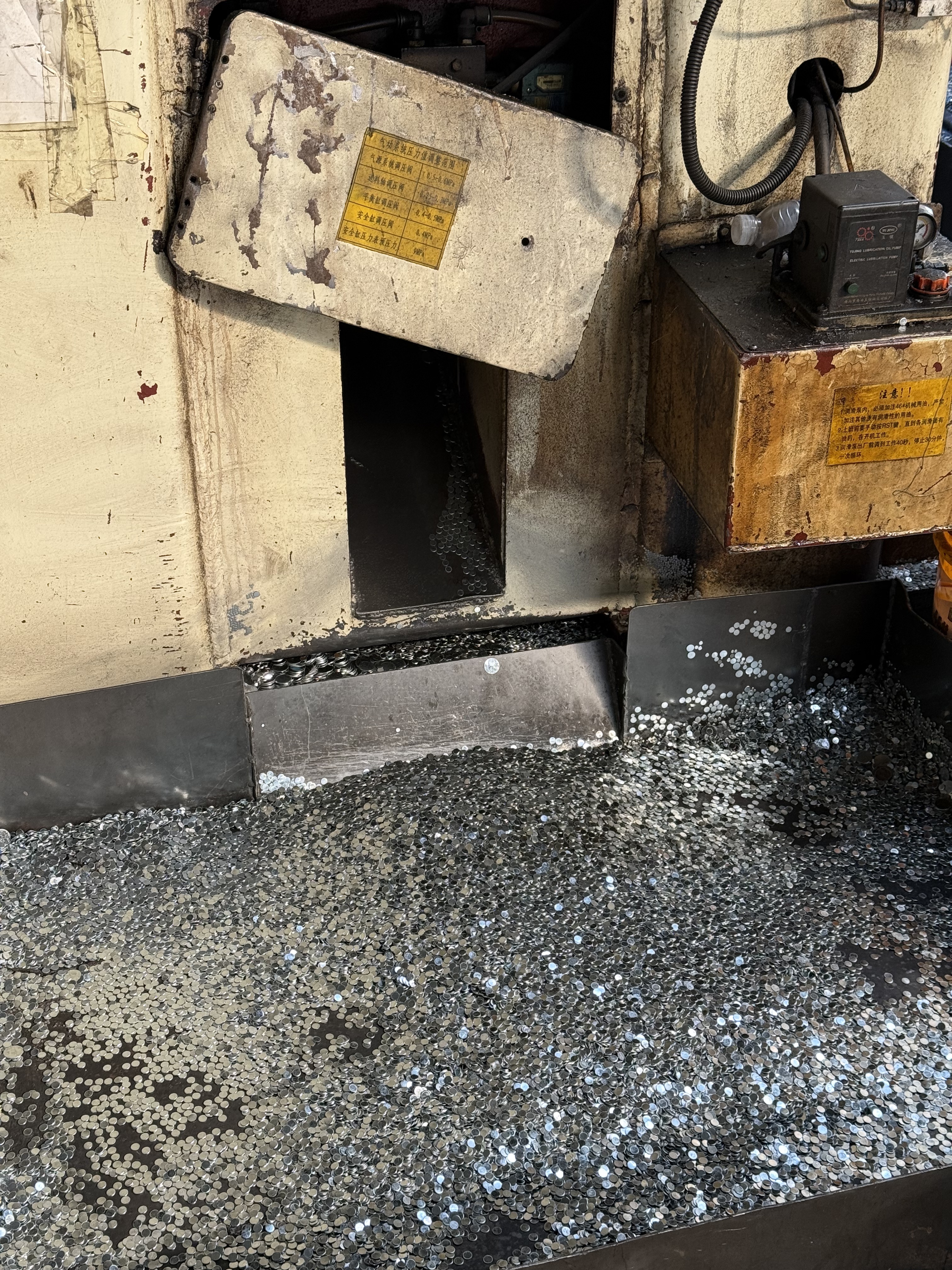 Multi Hole Patterns Perforated Metal Sheet, Multiple Materials Direct Supply to Europe & America