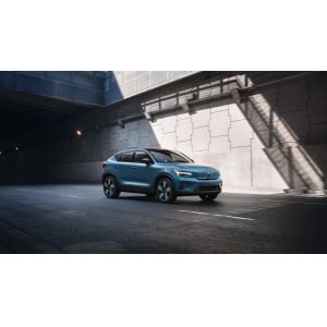 New EV 5doors/5seats SUV CROSSOVER Volvo C40 0.5h Charging Time W 670km Long