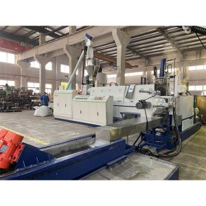 Vacuum Plastic Recycling Equipment Double Stage Plastic Pelletizing System PLC
