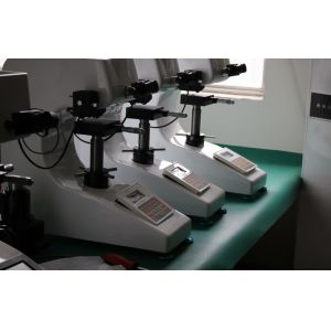 Fully Automatic Vickers Microhardness Tester With Measurement Software Tablet /