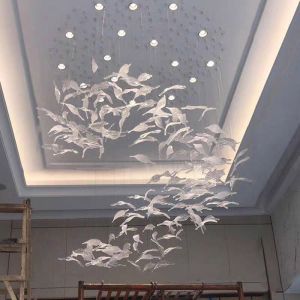 Customized Hotel Lobby Handmade Artistic Flying Feather Glass Pendant Lamp