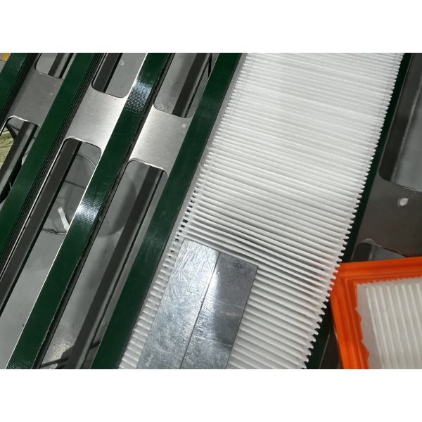 Automatic Folding and Gluing Line operational view