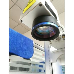 Enclosed Portable Laser Marking Machine 20W For Metal