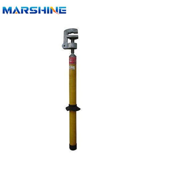 Portable Grounding Rod With Flat Clipper Jaws For Applying Aluminium And Copper