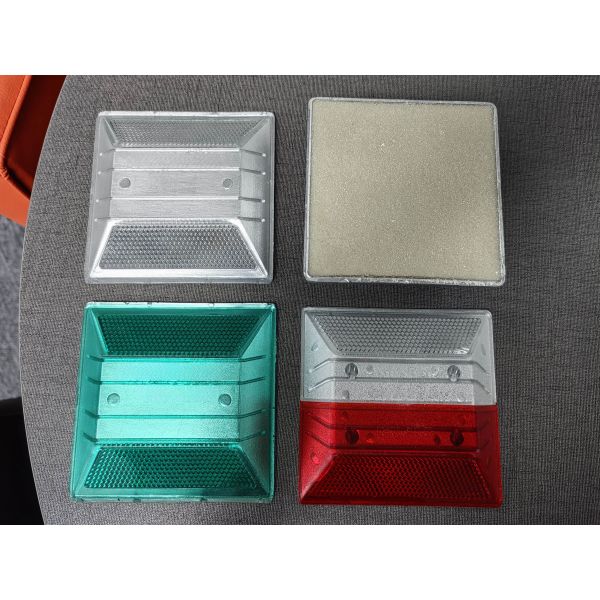 KUWAIT 100mm High Visibility Reflective Raised Markers ABS Road Stud Acylic LOGO Customs with Sand Studs k-liote